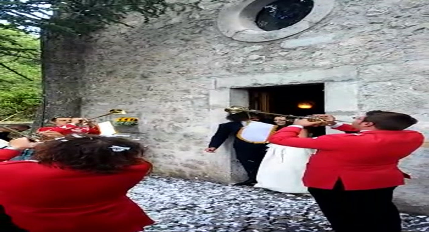 WhatsApp Video 2018-07-04 at 13.42.36